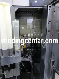Некта Астро отвътре кафе автомат втора употреба. Но Некта Астро е обслужен и рециклиран.